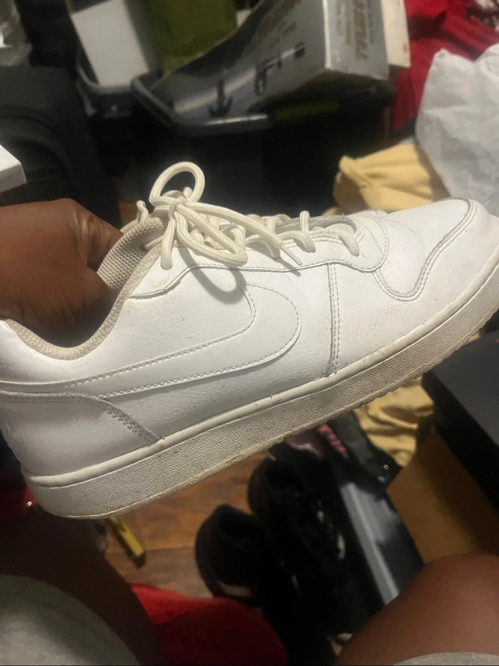 9.5 Nike White and Cream Men's Athletic Sneakers